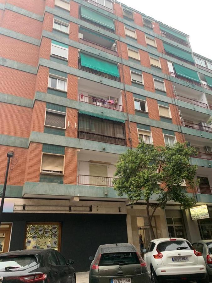 Habitacion Individual Apartment Valencia Exterior photo